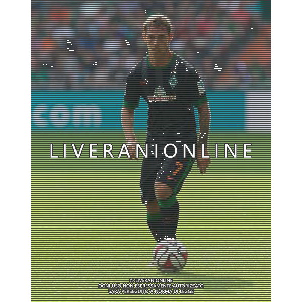 03.08.2014, Weserstadion, Bremen, GER, Testspiel, SV Werder Bremen vs FC Chelsea, im Bild Ludovic Obraniak (SV Werder Bremen #7) am Ball // during a friedly match between SV Werder Bremen and Chelsea FC at the Weserstadion in Bremen, Germany on 2014/08/03. EXPA Pictures © 2014, PhotoCredit: EXPA/ Andreas Gumz *****ATTENTION - OUT of GER***** AG ALDO LIVERANI SAS ONLY ITALY