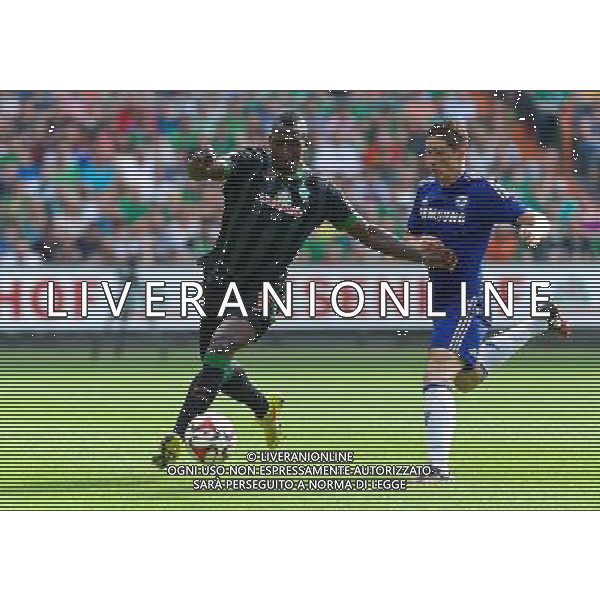 03.08.2014, Weserstadion, Bremen, GER, Testspiel, SV Werder Bremen vs FC Chelsea, im Bild Assani Lukimya (SV Werder Bremen #5) verteidigt gegen Fernando Torres (Chelsea FC #9) // during a friedly match between SV Werder Bremen and Chelsea FC at the Weserstadion in Bremen, Germany on 2014/08/03. EXPA Pictures © 2014, PhotoCredit: EXPA/ Andreas Gumz *****ATTENTION - OUT of GER***** AG ALDO LIVERANI SAS ONLY ITALY