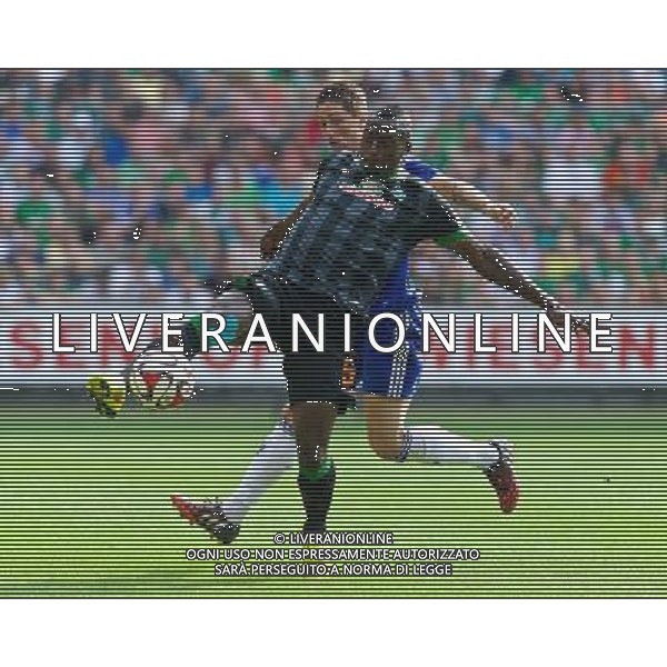 03.08.2014, Weserstadion, Bremen, GER, Testspiel, SV Werder Bremen vs FC Chelsea, im Bild Assani Lukimya (SV Werder Bremen #5) verteidigt gegen Fernando Torres (Chelsea FC #9) // during a friedly match between SV Werder Bremen and Chelsea FC at the Weserstadion in Bremen, Germany on 2014/08/03. EXPA Pictures © 2014, PhotoCredit: EXPA/ Andreas Gumz *****ATTENTION - OUT of GER***** AG ALDO LIVERANI SAS ONLY ITALY