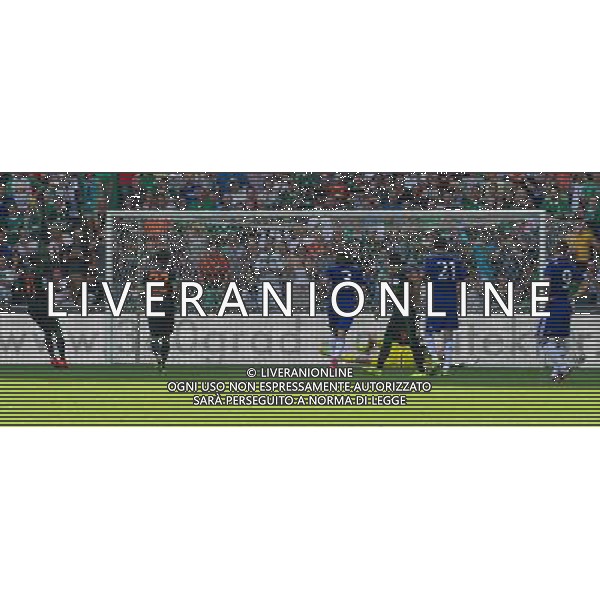 03.08.2014, Weserstadion, Bremen, GER, Testspiel, SV Werder Bremen vs FC Chelsea, im Bild Eljero Elia (SV Werder Bremen #11) verwandelt einen Strafstoss nach Handspiel zum 1:0 f¸r die Gastgeber, Thibaut Courtois (Chelsea FC #13) kann dem Ball nur noch hinterher schauen // during a friedly match between SV Werder Bremen and Chelsea FC at the Weserstadion in Bremen, Germany on 2014/08/03. EXPA Pictures © 2014, PhotoCredit: EXPA/ Andreas Gumz *****ATTENTION - OUT of GER***** AG ALDO LIVERANI SAS ONLY ITALY