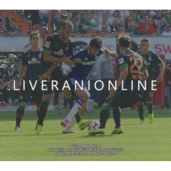03.08.2014, Weserstadion, Bremen, GER, Testspiel, SV Werder Bremen vs FC Chelsea, im Bild Diego Costa (Chelsea FC #19) am Ball, bedr‰ngt von Alejandro Galvez (SV Werder Bremen #4) in der Abwehr, Fin Bartels (SV Werder Bremen #22) im Vordergrund, Ludovic Obraniak (SV Werder Bremen #7) und Zlatko Junuzovic (SV Werder Bremen #16) im Hintergrund // during a friedly match between SV Werder Bremen and Chelsea FC at the Weserstadion in Bremen, Germany on 2014/08/03. EXPA Pictures © 2014, PhotoCredit: EXPA/ Andreas Gumz *****ATTENTION - OUT of GER***** AG ALDO LIVERANI SAS ONLY ITALY
