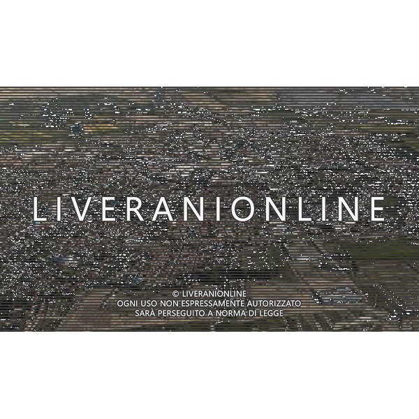 (140803) -- TEKES, Aug. 3, 2014 () -- Photo taken on Aug. 3, 2014 shows the aerial view of Tekes County, which is designed as a shape of Bagua (the eight trigrams), in northwest China\'s Xinjiang Uygur Autonomous Region. (/Jiang Wenyao) (lfj) ©photoshot/Agenzia Aldo Liverani sas - ITALY ONLY - EDITORIAL USE ONLY ©PHOTOSHOT/Agenzia Aldo Liverani sas - ITALY ONLY - EDITORIAL USE ONLY - Veduta aerea di Tekes County, che è stato progettato come una forma di Bagua (otto trigrammi), nella regione autonoma di Xinjiang Uygur nord-ovest della Cina.