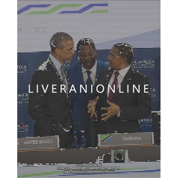 President Barack Obama chats with Benin President Boni Yayi (Center) and Tanzanian President Jakaya Mrisho Kikwete before participating in ÏLeaders Session Three: Governing the Next Generation,Ó during the Africa Leaders Summit at the State Department in Washington, DC, August 6, 2014. Obama is promoting business relationships between the United States and African countries during the three-day U.S.-Africa Leaders Summit, where 49 heads of state are meeting in Washington. UPI/Molly Riley AG ALDO LIVERANI SAS ONLY ITALY