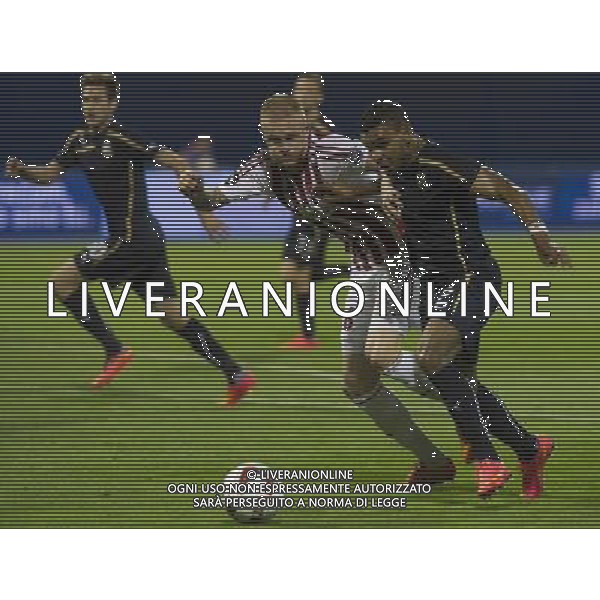 (140807) -- ZAGREB, AUG. 7, 2014 () -- El Arabi Hilal Soudani (1st R) of Dinamo Zagreb vies with Nicolaj Thomsen of Aalborg during UEFA Champions League 3rd Qualifying Round soccer match at the Maksimir Stadium in Zagreb, Croatia, Aug. 6, 2014. Aalborg won 2-0. (/Miso Lisanin) AG ALDO LIVERANI SAS ONLY ITALY