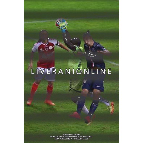 Johny PLACIDE / Zlatan IBRAHIMOVIC - 08.08.2014 - Reims / Paris Saint Germain - 1er journee de Ligue 1 Photo : Dave Winter / Icon Sport AG ALDO LIVERANI SAS ONLY ITALY