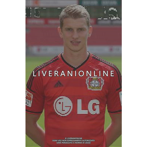 firo Fu§ball,Fussball, 04.08.2014 1. Bundesliga Saison 2014/2015 Bayer Leverkusen Portrait Lars Bender $worldrightsEs gelten unsere AGB, einsehbar auf www.firosportphoto.de copyright by firo sportphoto: Coesfelder Str. 207 D- 48249 DŸlmen www.firosportphoto.de mail@firosportphoto.de (V o l k s b a n k B o c h u m - W i t t e n ) BLZ.: 430 601 29 Kt. Nr.: 341 117 100 Tel: +49-2594 - 9916004 Fax: +49-2594 - 9916005 AG ALDO LIVERANI SAS ONLY ITALY