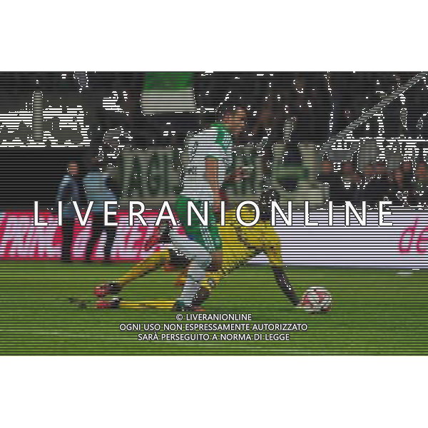 But de Mevlut Erding / Mamadou Samassa - 09.08.2014 - Guingamp / Saint Etienne - 1er journee de Ligue 1 Photo : Philippe Le Brech / Icon Sport /Agenzia Aldo Liverani sas - ITALY ONLY - EDITORIAL USE ONLY