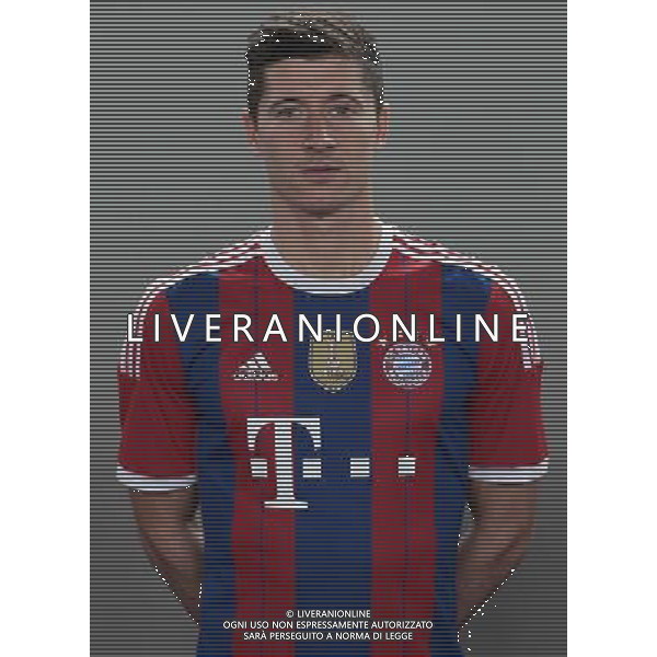 firo Fu§ball,Fussball, 09.08.2014 1. Bundesliga Saison 2014/2015 Offizieller Fototermin des FC Bayern MŸnchen, Muenchen, FCB, Offizielle Mannschafts-Fototermin 2014, halbe Figur, Portrait, Robert Lewandowski, Bayern, $worldrightsEs gelten unsere AGB, einsehbar auf www.firosportphoto.de copyright by firo sportphoto: Coesfelder Str.207 48249 DŸlmen www.firosportphoto.de mail@firosportphoto.de (V o l k s b a n k B o c h u m - W i t t e n ) BLZ.: 430 601 29 Kt. Nr.: 341 117 100 Tel:Ê 02594 - 9916004 Fax:Ê02594 - 9916005 AG ALDO LIVERANI SAS ONLY ITALY