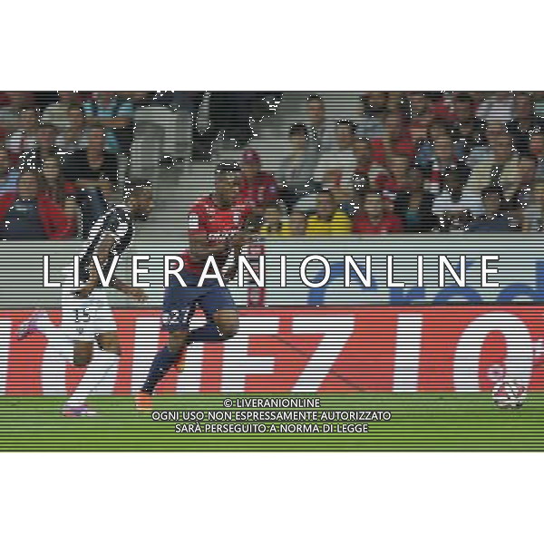 Romain METANIRE / Divock ORIGI - 09.08.2014 - Lille / Metz - 1er journee de Ligue 1 Photo : Aurelien Meunier / Icon Sport AG ALDO LIVERANI SAS ONLY ITALY