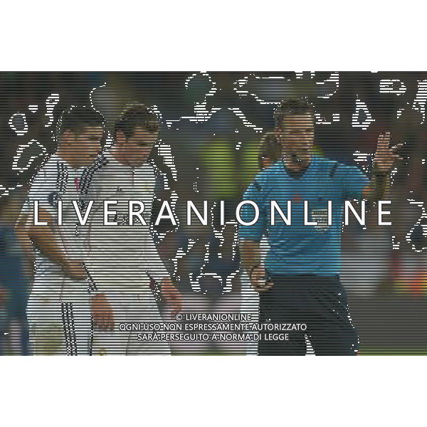 Referee Mark Clattenburg during the game Photographer Ian Cook/CameraSport Football - UEFA Supercup - Real Madrid v Sevilla - Tuesday 12th August 2014 - Cardiff City Stadium - Cardiff © CameraSport - 43 Linden Ave. Countesthorpe. Leicester. England. LE8 5PG - Tel: +44 (0) 116 277 4147 - admin@camerasport.com - www.camerasport.com AG ALDO LIVERANI SAS ONLY ITALY