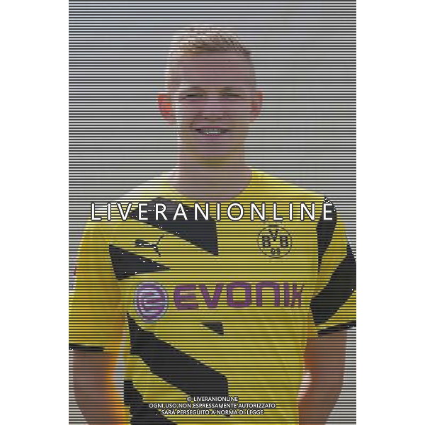 firo : 11.08.2014 Fu§ball,1.Bundesliga, Saison 2014/2015, Fototermin, Portraittermin, BVB, Borussia Dortmund, Portrait, Jannik BANDOWSKI $worldrightsEs gelten unsere AGB, einsehbar auf www.firosportphoto.de, copyright by firo sportphoto: Coesfelder Str. 207 D-48249 DŸlmen www.firosportphoto.de mail@firosportphoto.de (V o l k s b a n k B o c h u m - W i t t e n ) BLZ.: 430 601 29 Kt. Nr.: 341 117 100 Tel:Ê +49-2594-9916004 AG ALDO LIVERANI SAS ONLY ITALY