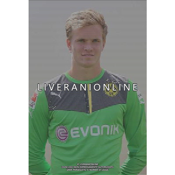 firo : 11.08.2014 Fu§ball,1.Bundesliga, Saison 2014/2015, Fototermin, Portraittermin, BVB, Borussia Dortmund, Portrait, Hendrik BONMANN $worldrightsEs gelten unsere AGB, einsehbar auf www.firosportphoto.de, copyright by firo sportphoto: Coesfelder Str. 207 D-48249 DŸlmen www.firosportphoto.de mail@firosportphoto.de (V o l k s b a n k B o c h u m - W i t t e n ) BLZ.: 430 601 29 Kt. Nr.: 341 117 100 Tel:Ê +49-2594-9916004 AG ALDO LIVERANI SAS ONLY ITALY