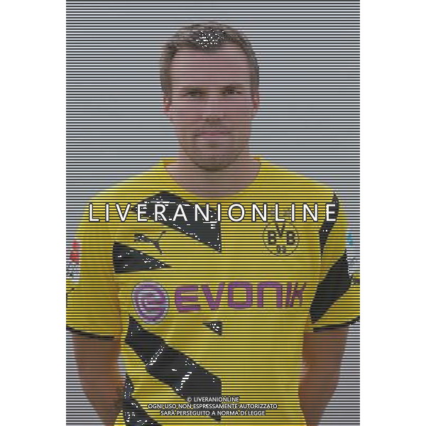 firo : 11.08.2014 Fu§ball,1.Bundesliga, Saison 2014/2015, Fototermin, Portraittermin, BVB, Borussia Dortmund, Portrait, Kevin GRO§KREUTZ $worldrightsEs gelten unsere AGB, einsehbar auf www.firosportphoto.de, copyright by firo sportphoto: Coesfelder Str. 207 D-48249 DŸlmen www.firosportphoto.de mail@firosportphoto.de (V o l k s b a n k B o c h u m - W i t t e n ) BLZ.: 430 601 29 Kt. Nr.: 341 117 100 Tel:Ê +49-2594-9916004 AG ALDO LIVERANI SAS ONLY ITALY