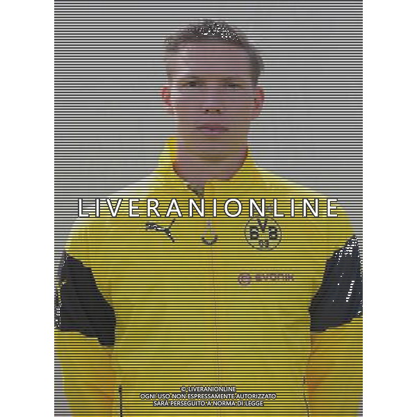 firo : 11.08.2014 Fu§ball,1.Bundesliga, Saison 2014/2015, Fototermin, Portraittermin, BVB, Borussia Dortmund, Portrait, Florian WANGLER $worldrightsEs gelten unsere AGB, einsehbar auf www.firosportphoto.de, copyright by firo sportphoto: Coesfelder Str. 207 D-48249 DŸlmen www.firosportphoto.de mail@firosportphoto.de (V o l k s b a n k B o c h u m - W i t t e n ) BLZ.: 430 601 29 Kt. Nr.: 341 117 100 Tel:Ê +49-2594-9916004 AG ALDO LIVERANI SAS ONLY ITALY