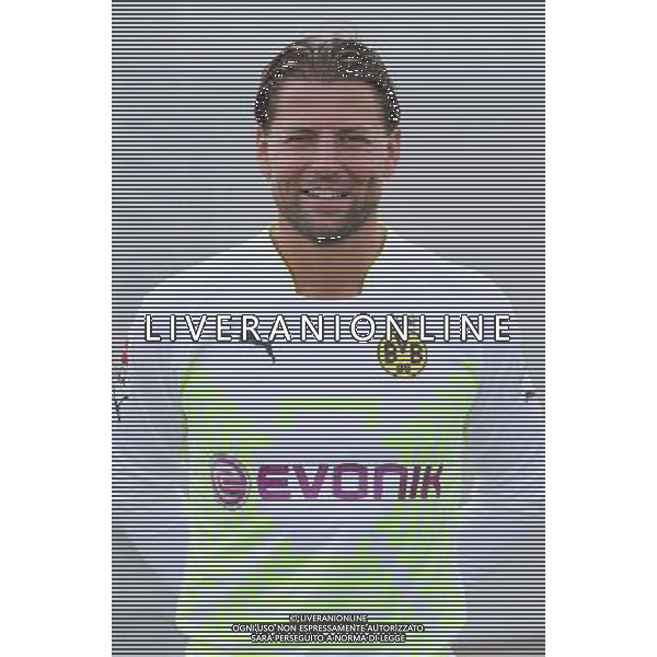 firo : 11.08.2014 Fu§ball,1.Bundesliga, Saison 2014/2015, Fototermin, Portraittermin, BVB, Borussia Dortmund, Portrait, Roman WEIDENFELLER $worldrightsEs gelten unsere AGB, einsehbar auf www.firosportphoto.de, copyright by firo sportphoto: Coesfelder Str. 207 D-48249 DŸlmen www.firosportphoto.de mail@firosportphoto.de (V o l k s b a n k B o c h u m - W i t t e n ) BLZ.: 430 601 29 Kt. Nr.: 341 117 100 Tel:Ê +49-2594-9916004 AG ALDO LIVERANI SAS ONLY ITALY