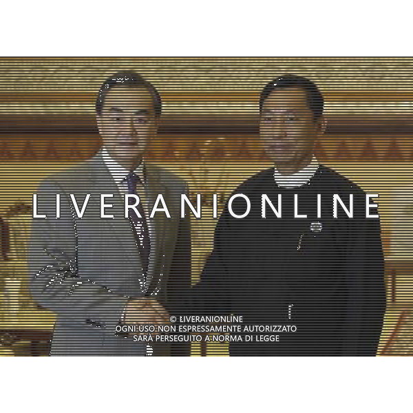 (140811) -- NAY PYI TAW, Aug. 11, 2014 () -- Speaker of Myanmar\'s Union Parliament and the House of Representatives U Shwe Mann (R) shakes hands with visiting Chinese Foreign Minister Wang Yi in Nay Pyi Taw, Myanmar, Aug. 11, 2014. (/U Aung) ©PHOTOSHOT/Agenzia Aldo Liverani sas - ITALY ONLY - EDITORIAL USE ONLY - Il ministro degli Esteri cinese Wang Yi nella capitale del Myanmar di Nay Pyi Taw, 9 agosto 2014