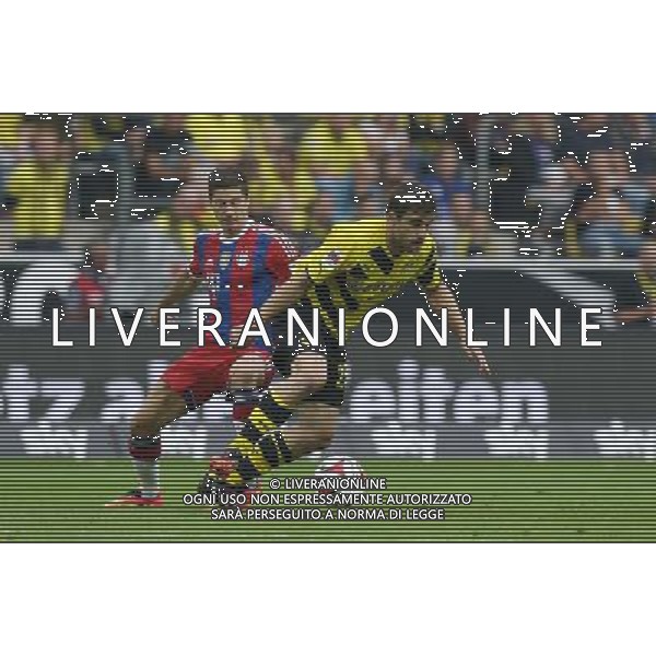 firo : 13.08.2014 Fu§ball,1.Bundesliga, Saison 2014/2015, DFL, DFL-Supercup 2014, Supercup2014, BVB, Borussia Dortmund - FC Bayern MŸnchen LEWANDOWSKI gegen SOKRATIS $worldrightsEs gelten unsere AGB, einsehbar auf www.firosportphoto.de, copyright by firo sportphoto: Coesfelder Str. 207 D-48249 DŸlmen www.firosportphoto.de mail@firosportphoto.de (V o l k s b a n k B o c h u m - W i t t e n ) BLZ.: 430 601 29 Kt. Nr.: 341 117 100 Tel:Ê +49-2594-9916004 Fax:Ê+49-2594-9916005 AG ALDO LIVERANI SAS ONLY ITALY