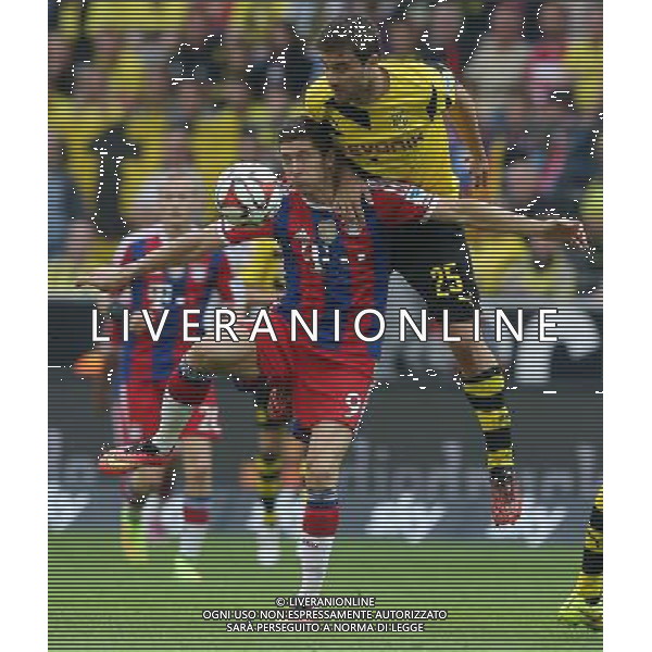 firo Fu§ball,Fussball, 13.08.2014 Supercup Finale 2014/2015 BVB Borussia Dortmund - FC Bayern MŸnchen Zweikampf Robert Lewandowski geegn Sokratis $worldrightsEs gelten unsere AGB, einsehbar auf www.firosportphoto.de copyright by firo sportphoto: Coesfelder Stra§e 207 48249 DŸlmen Duelmen www.firosportphoto.de mail@firosportphoto.de (V o l k s b a n k B o c h u m - W i t t e n ) BLZ.: 430 601 29 Kt. Nr.: 341 117 100 Tel:Ê 0209 - 9304402 Fax:Ê 0209 - 9304443 AG ALDO LIVERANI SAS ONLY ITALY