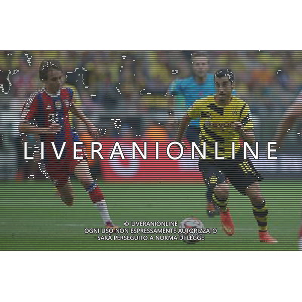 Fu§ball, firo : 13.08.2014 1.BL, 1.Bundesliga, Saison 2014/2015, Supercup, BVB, Borussia Dortmund, FC Bayern MŸnchen, Muenchen, Zweikampf, Henrikh MKHITARYAN, BVB Borussia Dortmund, Gianluca Gaudino, FCB Bayern MŸnchen, Zweikampf, ganze Figur, $worldrightsEs gelten unsere AGB, einsehbar auf www.firosportphoto.de, copyright by firo sportphoto: Coesfelder Str. 207 D-48249 DŸlmen www.firosportphoto.de mail@firosportphoto.de (V o l k s b a n k B o c h u m - W i t t e n ) BLZ.: 430 601 29 Kt. Nr.: 341 117 100 Tel:Ê +49-2594-9916004 Fax:Ê+49-2594-9916005 AG ALDO LIVERANI SAS ONLY ITALY