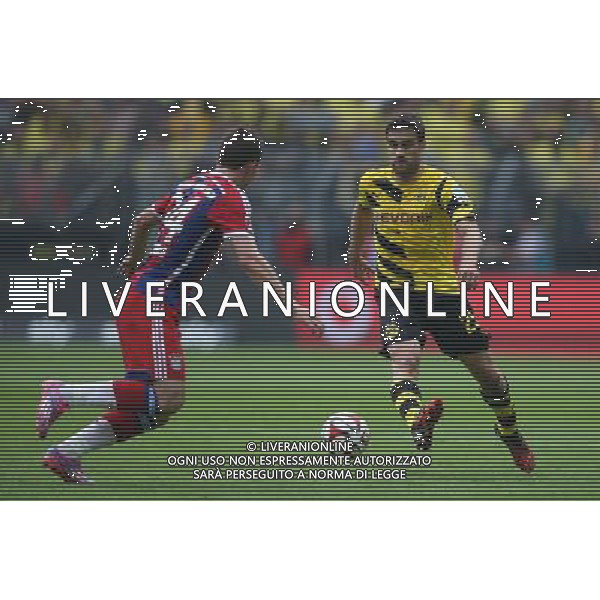 Fu§ball, firo : 13.08.2014 1.BL, 1.Bundesliga, Saison 2014/2015, Supercup, BVB, Borussia Dortmund, FC Bayern MŸnchen, Muenchen, Zweikampf, Pierre-Emile H…JBJERG, FCB Bayern MŸnchen Muenchen, Sokratis Papastathopoulos, BVB Borussia Dortmund, ganze Figur, $worldrightsEs gelten unsere AGB, einsehbar auf www.firosportphoto.de, copyright by firo sportphoto: Coesfelder Str. 207 D-48249 DŸlmen www.firosportphoto.de mail@firosportphoto.de (V o l k s b a n k B o c h u m - W i t t e n ) BLZ.: 430 601 29 Kt. Nr.: 341 117 100 Tel:Ê +49-2594-9916004 Fax:Ê+49-2594-9916005 AG ALDO LIVERANI SAS ONLY ITALY