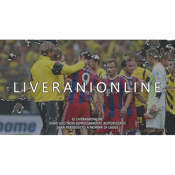 firo Fu§ball,Fussball, 13.08.2014 Supercup Finale 2014/2015 BVB Borussia Dortmund - FC Bayern MŸnchen JŸrgen Klopp mit Robert Lewandowski Gštze Lengerak $worldrightsEs gelten unsere AGB, einsehbar auf www.firosportphoto.de copyright by firo sportphoto: Coesfelder Stra§e 207 48249 DŸlmen Duelmen www.firosportphoto.de mail@firosportphoto.de (V o l k s b a n k B o c h u m - W i t t e n ) BLZ.: 430 601 29 Kt. Nr.: 341 117 100 Tel:Ê 0209 - 9304402 Fax:Ê 0209 - 9304443 AG ALDO LIVERANI SAS ONLY ITALY