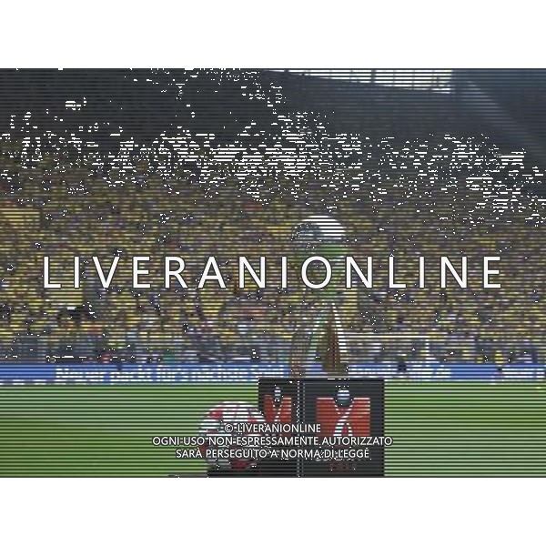 firo : 13.08.2014 Fu§ball,1.Bundesliga, Saison 2014/2015, DFL, DFL-Supercup 2014, Supercup2014, BVB, Borussia Dortmund - FC Bayern MŸnchen Supercup vor der gelben Wand $worldrightsEs gelten unsere AGB, einsehbar auf www.firosportphoto.de, copyright by firo sportphoto: Coesfelder Str. 207 D-48249 DŸlmen www.firosportphoto.de mail@firosportphoto.de (V o l k s b a n k B o c h u m - W i t t e n ) BLZ.: 430 601 29 Kt. Nr.: 341 117 100 Tel:Ê +49-2594-9916004 Fax:Ê+49-2594-9916005 AG ALDO LIVERANI SAS ONLY ITALY
