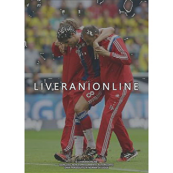 firo : 13.08.2014 Fu§ball,1.Bundesliga, Saison 2014/2015, DFL, DFL-Supercup 2014, Supercup2014, BVB, Borussia Dortmund - FC Bayern MŸnchen 2:0 Javier MARTINEZ, Bayern , Verletzung, Kreuzbandriss, $worldrightsEs gelten unsere AGB, einsehbar auf www.firosportphoto.de, copyright by firo sportphoto: Coesfelder Str. 207 D-48249 DŸlmen www.firosportphoto.de mail@firosportphoto.de (V o l k s b a n k B o c h u m - W i t t e n ) BLZ.: 430 601 29 Kt. Nr.: 341 117 100 Tel:Ê +49-2594-9916004 Fax:Ê+49-2594-9916005 AG ALDO LIVERANI SAS ONLY ITALY