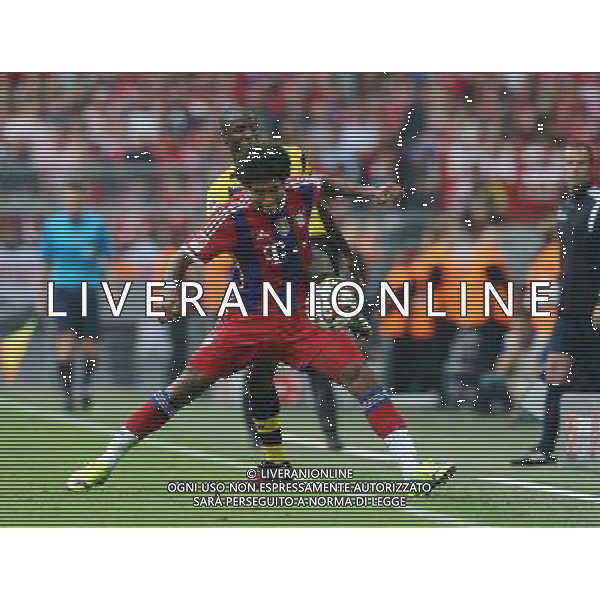 firo : 13.08.2014 Fu§ball,1.Bundesliga, Saison 2014/2015, DFL, DFL-Supercup 2014, Supercup2014, BVB, Borussia Dortmund - FC Bayern MŸnchen 2:0 Adrian RAMOS, BVB, hinten gegen DANTE $worldrightsEs gelten unsere AGB, einsehbar auf www.firosportphoto.de, copyright by firo sportphoto: Coesfelder Str. 207 D-48249 DŸlmen www.firosportphoto.de mail@firosportphoto.de (V o l k s b a n k B o c h u m - W i t t e n ) BLZ.: 430 601 29 Kt. Nr.: 341 117 100 Tel:Ê +49-2594-9916004 Fax:Ê+49-2594-9916005 AG ALDO LIVERANI SAS ONLY ITALY
