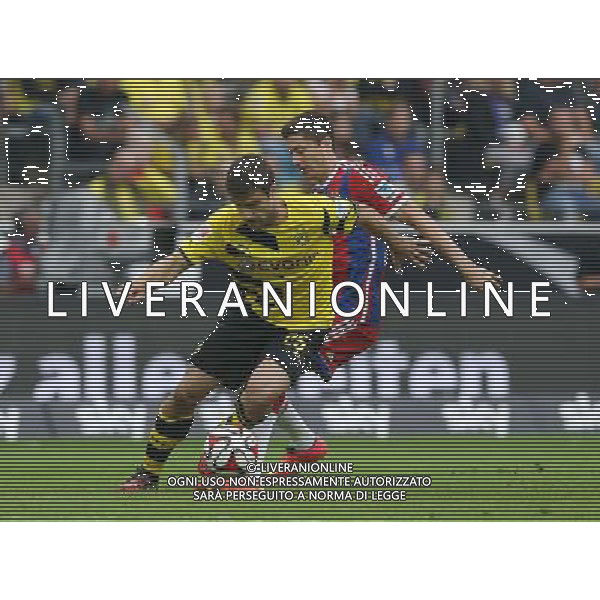 firo : 13.08.2014 Fu§ball,1.Bundesliga, Saison 2014/2015, DFL, DFL-Supercup 2014, Supercup2014, BVB, Borussia Dortmund - FC Bayern MŸnchen 2:0 SOKRATIS gegen LEWANDOWSKI $worldrightsEs gelten unsere AGB, einsehbar auf www.firosportphoto.de, copyright by firo sportphoto: Coesfelder Str. 207 D-48249 DŸlmen www.firosportphoto.de mail@firosportphoto.de (V o l k s b a n k B o c h u m - W i t t e n ) BLZ.: 430 601 29 Kt. Nr.: 341 117 100 Tel:Ê +49-2594-9916004 Fax:Ê+49-2594-9916005 AG ALDO LIVERANI SAS ONLY ITALY