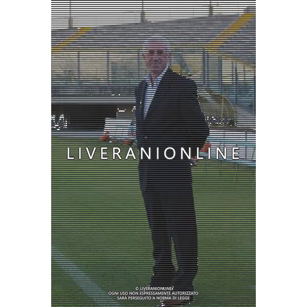 brescia 05/07/2003 brescia - gloria bistrita intertoto nella foto vlad remus allenatore gloria bistrita foto filippo venezia/agenzia aldo liverani