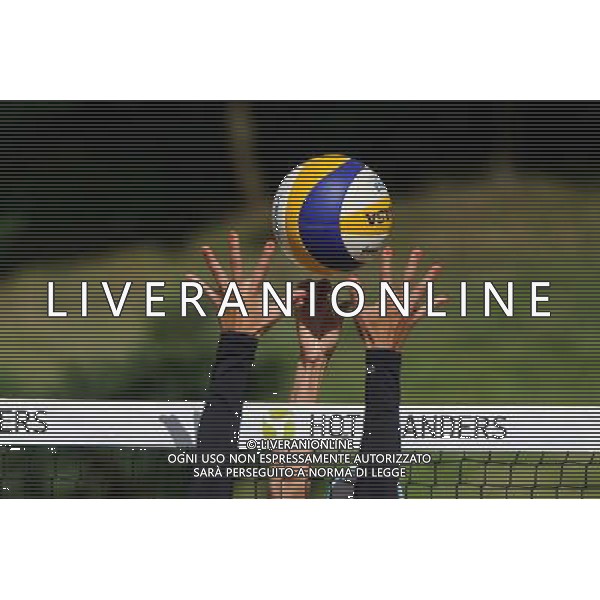 20.08.2014 - Stare Jablonki , siatkowka plazowa , beach volleyball , World Tour , FIVB Stare Jablonki Grand Slam 2014 , Czechy (zielone) - Szwecja (czarne) , Czech Republic (green) - Sweden (black) N/Z Walka o pilke Fot. Karol Bartnik / MPAimages.com/NEWSPIX.PL --- Newspix.pl /Agenzia Aldo Liverani sas - ITALY ONLY - Repubblica Ceca - Svezia beach volley FIVB Grande Slam 20.08.2014 *** Local Caption *** www.newspix.pl mail us: info@newspix.pl call us: 0048 022 23 22 222 --- Polish Picture Agency by Ringier Axel Springer Poland