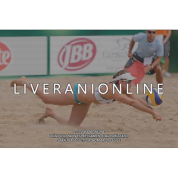 20.08.2014 - Stare Jablonki , siatkowka plazowa , beach volleyball , World Tour , FIVB Stare Jablonki Grand Slam 2014 , Brazylia (zielone) - Holandia (biale) , Brazil - Holland N/Z Rimke Braakman Fot. Mariusz Palczynski / MPAimages.com/NEWSPIX.PL --- Newspix.pl /Agenzia Aldo Liverani sas - ITALY ONLY - Brasile - Olanda beach volley, World Tour, FIVB Grande Slam 2014 *** Local Caption *** www.newspix.pl mail us: info@newspix.pl call us: 0048 022 23 22 222 --- Polish Picture Agency by Ringier Axel Springer Poland
