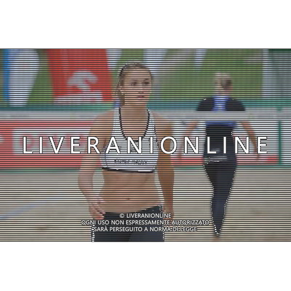 20.08.2014 - Stare Jablonki , siatkowka plazowa , beach volleyball , World Tour , FIVB Stare Jablonki Grand Slam 2014 , Niemcy (niebieski) -Kanada (bialy) , Germany (blue) - Canada (white) N/Z Taylor Pischke Fot. Karol Bartnik / MPAimages.com/NEWSPIX.PL --- Newspix.pl /Agenzia Aldo Liverani sas - ITALY ONLY - Germania - Canada beach volley, World Tour, FIVB Grande Slam 2014 *** Local Caption *** www.newspix.pl mail us: info@newspix.pl call us: 0048 022 23 22 222 --- Polish Picture Agency by Ringier Axel Springer Poland