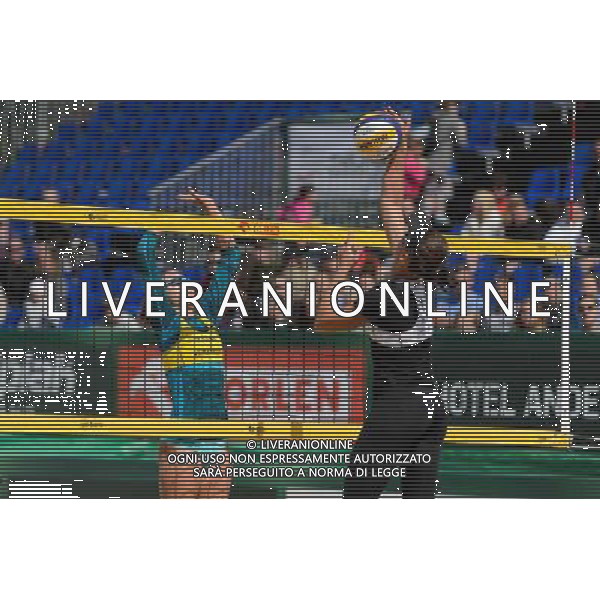 20.08.2014 - Stare Jablonki , siatkowka plazowa , beach volleyball , World Tour , FIVB Stare Jablonki Grand Slam 2014 , Polska (zolte) - Rosja (biale) , Poland - Russia N/Z Karolina Baran , Alexandra Moiseeva Fot. Mariusz Palczynski / MPAimages.com/NEWSPIX.PL --- Newspix.pl /Agenzia Aldo Liverani sas - ITALY ONLY - Polonia - Russia beach volley, World Tour, FIVB Stare Jablonki Grande Slam 2014 *** Local Caption *** www.newspix.pl mail us: info@newspix.pl call us: 0048 022 23 22 222 --- Polish Picture Agency by Ringier Axel Springer Poland
