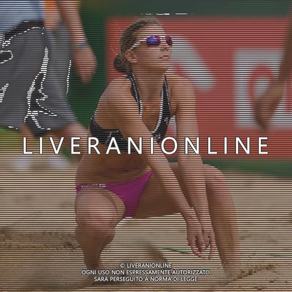20.08.2014 - Stare Jablonki , siatkowka plazowa , beach volleyball , World Tour , FIVB Stare Jablonki Grand Slam 2014 , Brazylia (zolte) - Polska (czarne) , Brazil - Poland N/Z Katarzyna Kociolek Fot. Mariusz Palczynski / MPAimages.com/NEWSPIX.PL --- Newspix.pl /Agenzia Aldo Liverani sas - ITALY ONLY - Brasile - Polonia beach volley, World Tour, FIVB Grande Slam 2014 *** Local Caption *** www.newspix.pl mail us: info@newspix.pl call us: 0048 022 23 22 222 --- Polish Picture Agency by Ringier Axel Springer Poland
