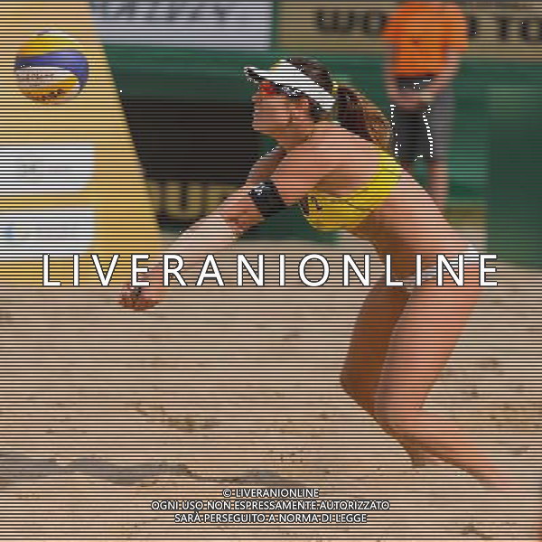 20.08.2014 - Stare Jablonki , siatkowka plazowa , beach volleyball , World Tour , FIVB Stare Jablonki Grand Slam 2014 , Brazylia (zolte) - Polska (czarne) , Brazil - Poland N/Z Maria Antonelli Fot. Mariusz Palczynski / MPAimages.com/NEWSPIX.PL --- Newspix.pl /Agenzia Aldo Liverani sas - ITALY ONLY - Brasile - Polonia beach volley, World Tour, FIVB Grande Slam 2014 *** Local Caption *** www.newspix.pl mail us: info@newspix.pl call us: 0048 022 23 22 222 --- Polish Picture Agency by Ringier Axel Springer Poland