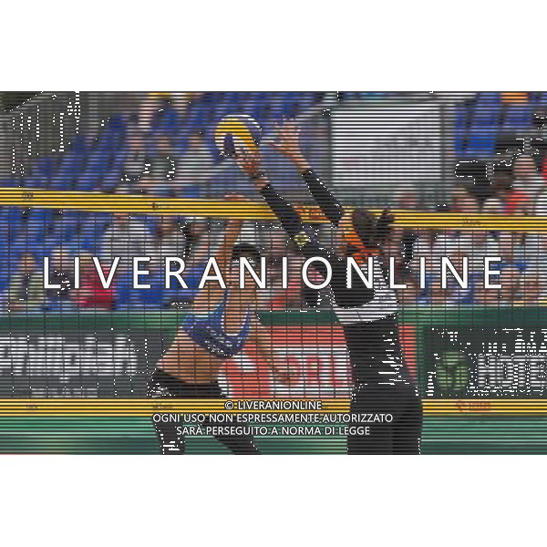 21.08.2014 - Stare Jablonki , siatkowka plazowa , beach volleyball , World Tour , FIVB Stare Jablonki Grand Slam 2014 , Brazylia (biale) - Polska (niebieskie) , Brazil - Poland N/Z Monika Brzostek , Fernanda Alves Fot. Mariusz Palczynski / MPAimages.com/NEWSPIX.PL --- Newspix.pl /Agenzia Aldo Liverani sas - ITALY ONLY - Brasile - Polonia beach volley femminile World Tour, FIVB Stare Jablonki Grande Slam 2014 *** Local Caption *** www.newspix.pl mail us: info@newspix.pl call us: 0048 022 23 22 222 --- Polish Picture Agency by Ringier Axel Springer Poland