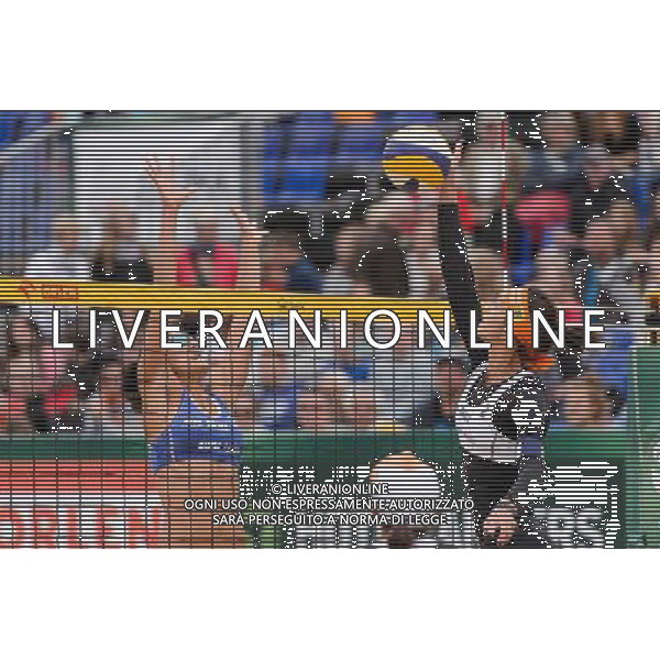 21.08.2014 - Stare Jablonki , siatkowka plazowa , beach volleyball , World Tour , FIVB Stare Jablonki Grand Slam 2014 , Brazylia (biale) - Polska (niebieskie) , Brazil - Poland N/Z Kinga Kolosinska , Fernanda Alves Fot. Mariusz Palczynski / MPAimages.com/NEWSPIX.PL --- Newspix.pl /Agenzia Aldo Liverani sas - ITALY ONLY - Brasile - Polonia beach volley femminile World Tour, FIVB Stare Jablonki Grande Slam 2014 *** Local Caption *** www.newspix.pl mail us: info@newspix.pl call us: 0048 022 23 22 222 --- Polish Picture Agency by Ringier Axel Springer Poland