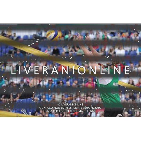 21.08.2014 - Stare Jablonki , siatkowka plazowa , beach volleyball , World Tour , FIVB Stare Jablonki Grand Slam 2014 , Polska (zielone) - Rosja (niebieskie) , Poland (green) - Russia (blue) N/Z Mariusz Prudel Fot. Karol Bartnik / MPAimages.com/NEWSPIX.PL --- Newspix.pl /Agenzia Aldo Liverani sas - ITALY ONLY - Polonia - Russia beach volley maschile, World Tour, FIVB Stare Jablonki Grande Slam 2014 *** Local Caption *** www.newspix.pl mail us: info@newspix.pl call us: 0048 022 23 22 222 --- Polish Picture Agency by Ringier Axel Springer Poland