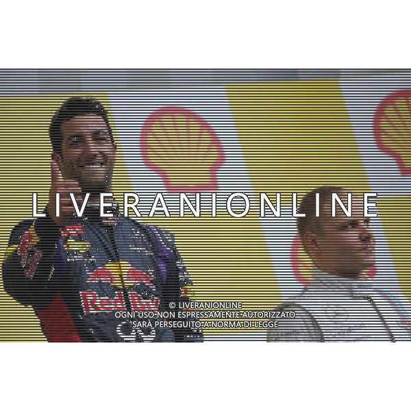 Daniel Ricciardo (AUS), Red Bull Racing, Valtteri Bottas (FIN), Williams F1 Team 24.08.2014. Formula 1 World Championship, Rd 12, Belgian Grand Prix, Spa Francorchamps, Belgium, Race Day. AG ALDO LIVERANI SAS ONLY ITALY