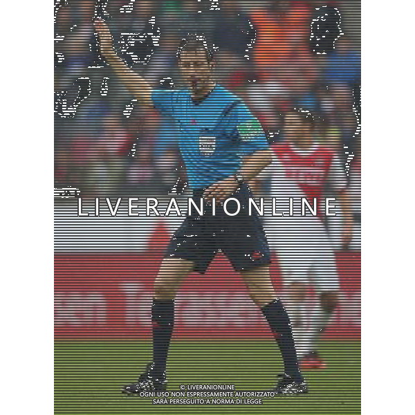 firo Fu§ball, Fussball, 23.08.2014 1. Bundesliga, 1. BL Saison 2014/2015 1. FC Kšln Koeln - HSV Hamburg Hamburger SV 0:0 Schiedsrichter Schiri Referee Wolfgang Stark, gestik, geste, ganze figur $worldrights Es gelten unsere AGB, einsehbar auf www.firosportphoto.de copyright by firo sportphoto: Coesfelder Str.207 48249 DŸlmen www.firosportphoto.de mail@firosportphoto.de (V o l k s b a n k B o c h u m - W i t t e n ) BLZ.: 430 601 29 Kt. Nr.: 341 117 100 Tel:Ê 02594 - 9916004 Fax:Ê02594 - 9916005 AG ALDO LIVERANI SAS ONLY ITALY