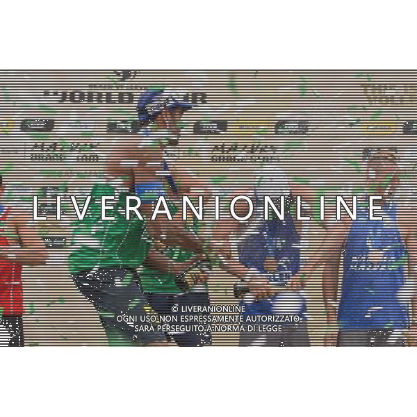 24.08.2014 - Stare Jablonki , siatkowka plazowa , beach volleyball , World Tour , FIVB Stare Jablonki Grand Slam 2014 , Dekoracja mezczyzn N/Z Pedro Solberg Salgado , Alvaro Morais Filho , Jacob Gibb , Casey Patterson Fot. Mariusz Palczynski / MPAimages.com/NEWSPIX.PL --- Newspix.pl /Agenzia Aldo Liverani sas - ITALY ONLY - EDITORIAL USE ONLY - BEACHVOLLEY PREMIAZIONI *** Local Caption *** www.newspix.pl mail us: info@newspix.pl call us: 0048 022 23 22 222 --- Polish Picture Agency by Ringier Axel Springer Poland