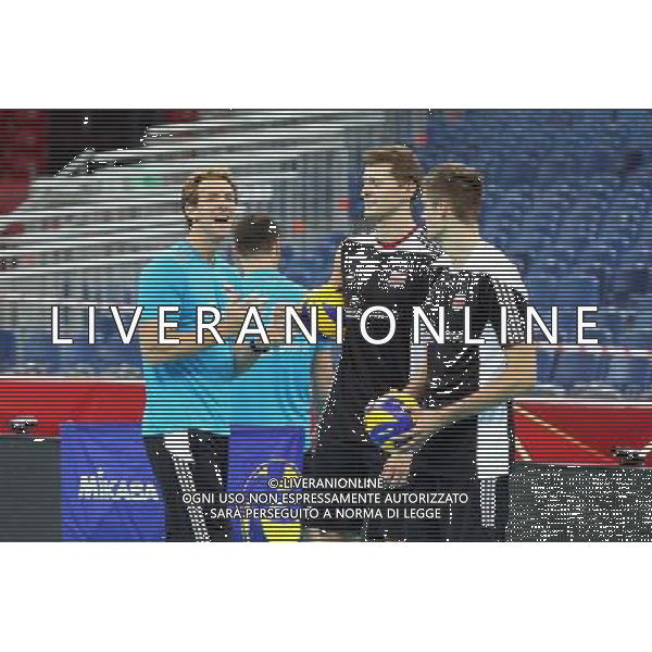 N/Z TRENER STEPHANE ANTIGA I PIOTR NOWAKOWSKI TRENING REPREZENTACJI POLSKI PRZED MECZEM OTWARCIA Z SERBIA FIVB MISTRZOSTWA SWIATA W PILCE SIATKOWEJ MEZCZYZN 2014 FIVB VOLLEYBALL MEN\'S CHAMPIONSHIP POLSKA 2014 SIATKOWKA - STADION NARODOWY - NATIONAL STADIUM WARSAW WARSZAWA 29.08.2014 FOT. LUKASZ TRZESZCZKOWSKI / NEWSPIX.PL --- Newspix.pl --- Newspix.pl /Agenzia Aldo Liverani sas - ITALY ONLY - Allenamento della nazionale maschile di Pallavolo della Polonia FIVB Volley Championship Men a Varsavia 29 agosto 2014 *** Local Caption *** www.newspix.pl mail us: info@newspix.pl call us: 0048 022 23 22 222 --- Polish Picture Agency by Ringier Axel Springer Poland