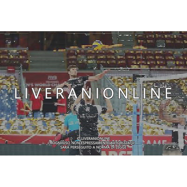 N/Z ATAKUJE ANDRZEJ WRONA TRENING PRZED MECZEM OTWARCIA Z SERBIA FIVB MISTRZOSTWA SWIATA W PILCE SIATKOWEJ MEZCZYZN 2014 FIVB VOLLEYBALL MEN\'S CHAMPIONSHIP POLSKA 2014 SIATKOWKA - STADION NARODOWY - NATIONAL STADIUM WARSAW WARSZAWA 29.08.2014 FOT. LUKASZ TRZESZCZKOWSKI / NEWSPIX.PL --- Newspix.pl --- Newspix.pl /Agenzia Aldo Liverani sas - ITALY ONLY - Allenamento della nazionale maschile di Pallavolo della Polonia FIVB Volley Championship Men a Varsavia 29 agosto 2014 *** Local Caption *** www.newspix.pl mail us: info@newspix.pl call us: 0048 022 23 22 222 --- Polish Picture Agency by Ringier Axel Springer Poland
