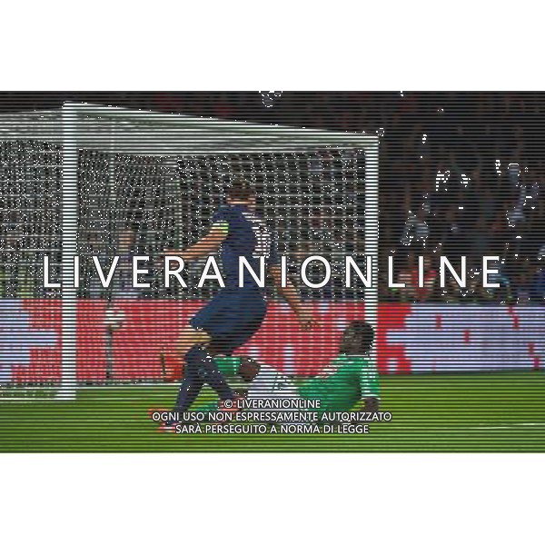 Joie Zlatan IBRAHIMOVIC / Moustapha SALL - 31.08.2014 - Paris Saint Germain / Saint Etienne - 4eme journee de Ligue 1 - Photo : WinterPress / Icon Sport /AGENZIA ALDO LIVERANI SAS - ITALY ONLY - EDITORIAL USE ONLY