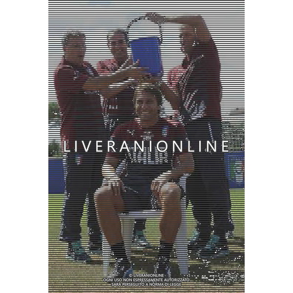 Raduno Nazionale Italiana Firenze - 01.09.2014 Allenamento Nella Foto:Antonio Conte subisce la secchiata d\'acqua fredda da parte del suo staff per la lotta contro la sla /Ph.Vitez-Ag. Aldo Liverani