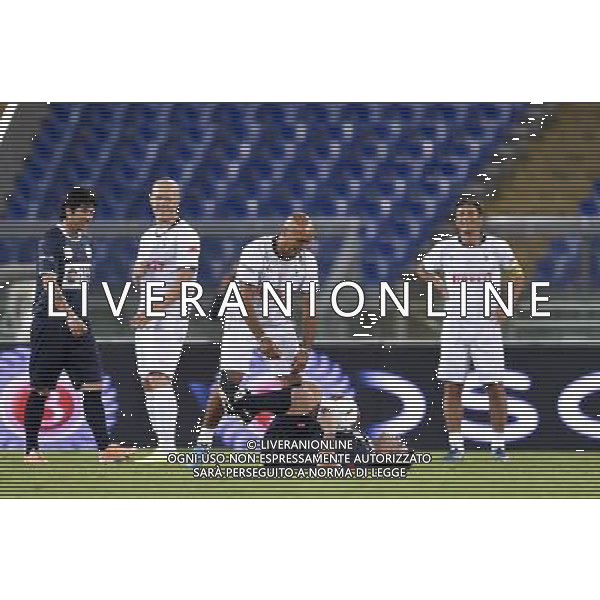 Roma - 01/09/2014 - Stadio Olimpico - Partita Interreligiosa per la Pace - nella foto: diego armando maradona a terra / Ph. Fabrizio Corradetti - Ag. Aldo Liverani Sas