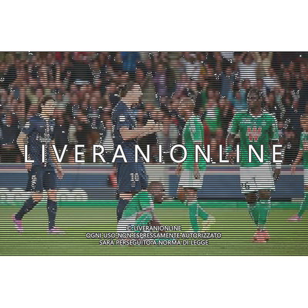 Joie Zlatan IBRAHIMOVIC / Mustapha BAYAL SALL - 31.08.2014 - Paris Saint Germain / Saint Etienne - 4eme journee de Ligue 1 - Photo : SPPress / Icon Sport /AGENZIA ALDO LIVERANI SAS - ITALY ONLY - EDITORIAL USE ONLY