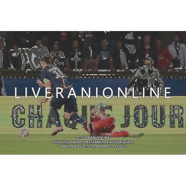 Zlatan IBRAHIMOVIC / Stephane RUFFIER - 31.08.2014 - Paris Saint Germain / Saint Etienne - 4eme journee de Ligue 1 - Photo : SPPress / Icon Sport /AGENZIA ALDO LIVERANI SAS - ITALY ONLY - EDITORIAL USE ONLY