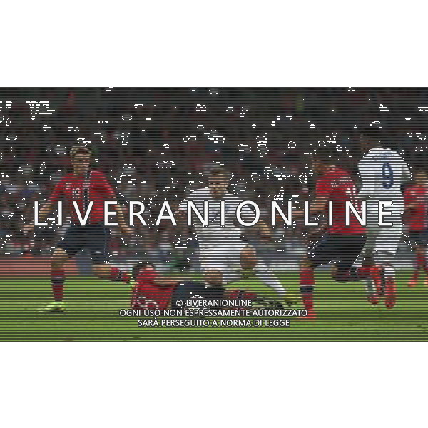 England\'s Jack Wilshere get brought down by Norway\'s Havard Nordtveit Photographer Kieran Galvin/CameraSport International Football Friendly - England v Norway - Wednesday 3rd September 2014 - Wembley - London © CameraSport - 43 Linden Ave. Countesthorpe. Leicester. England. LE8 5PG - Tel: +44 (0) 116 277 4147 - admin@camerasport.com - www.camerasport.com /AGENZIA ALDO LIVERANI SAS - ITALY ONLY - INGHILTERRA - NORVEGIA PARTITA CALCIO AMICHEVOLE INTERNAZIONALE